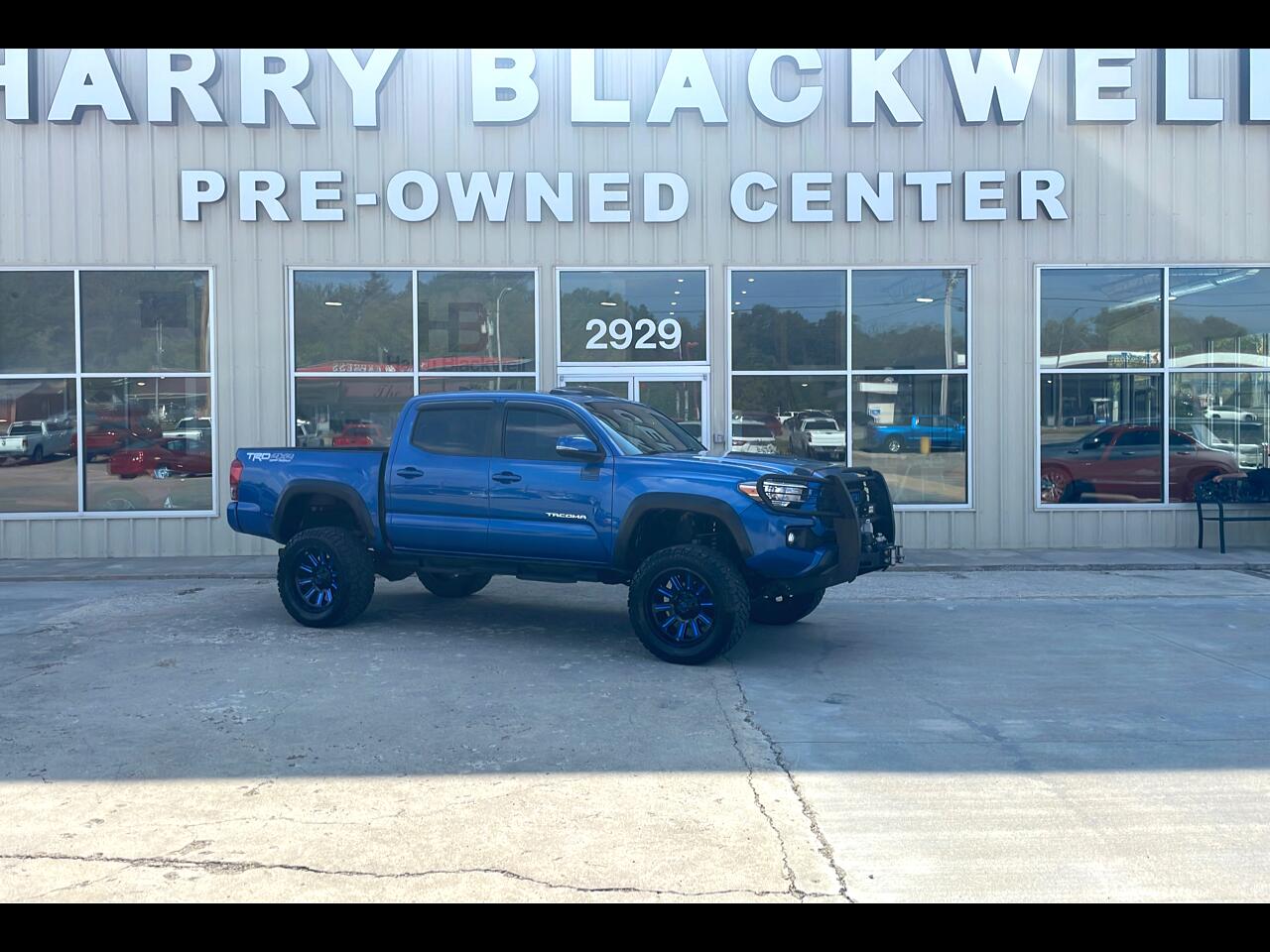 2017 Toyota Tacoma 4WD Double Cab V6 AT TRD Off Road (Natl)