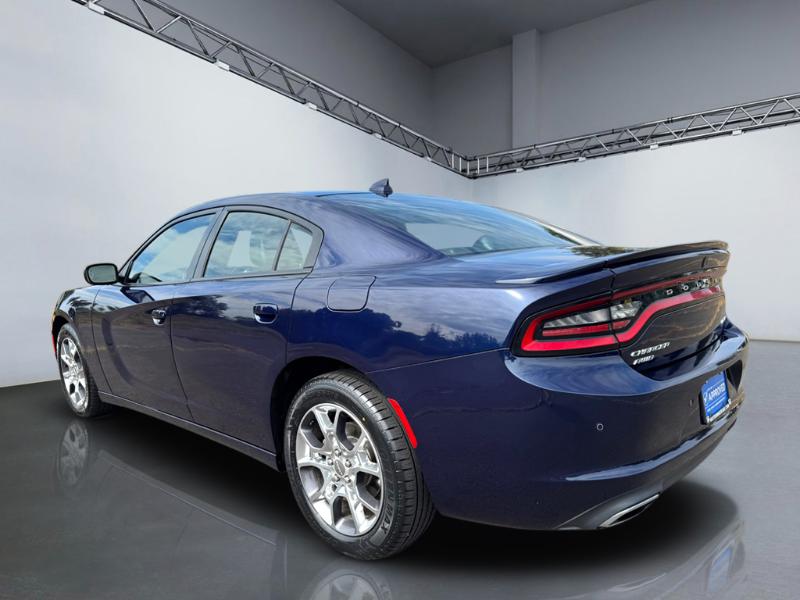 2016 Dodge Charger SXT AWD photo 4