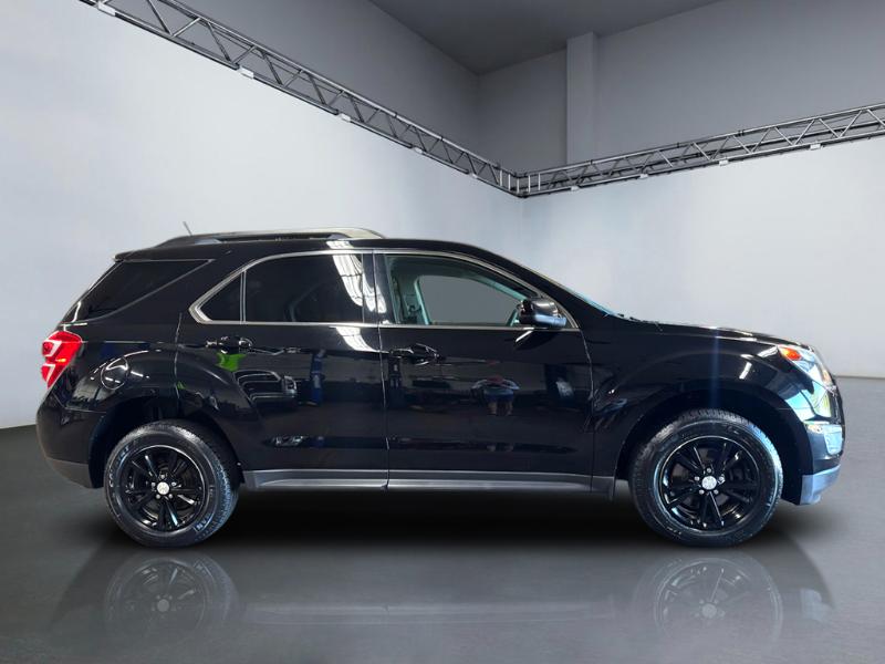 2016 Chevrolet Equinox LT photo 3