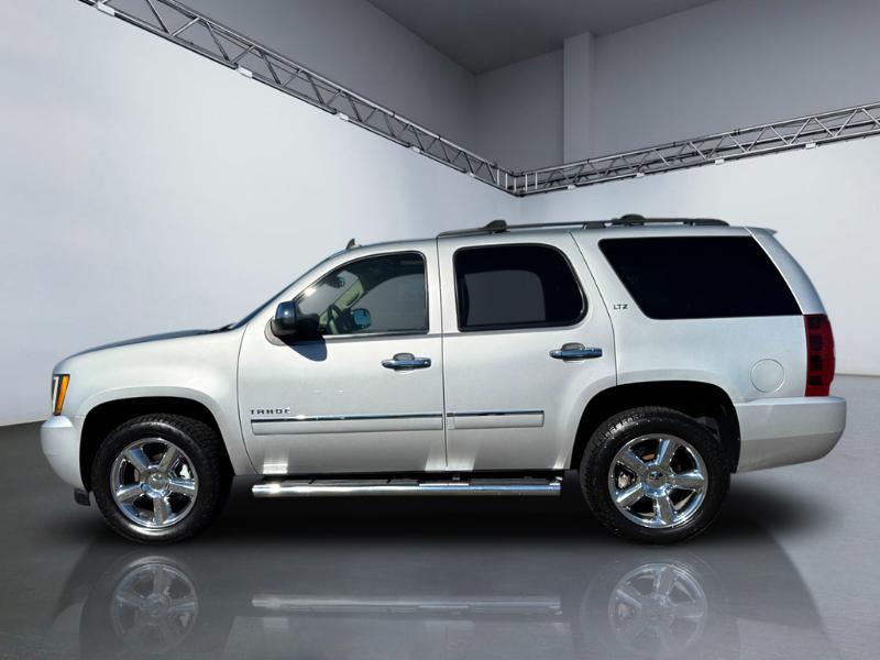 2014 Chevrolet Tahoe LTZ photo 2