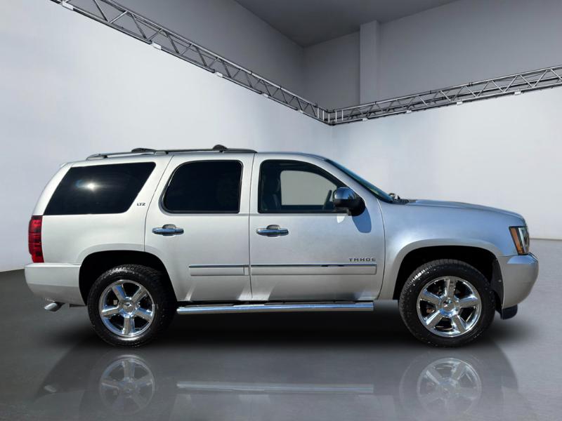 2014 Chevrolet Tahoe LTZ photo 3