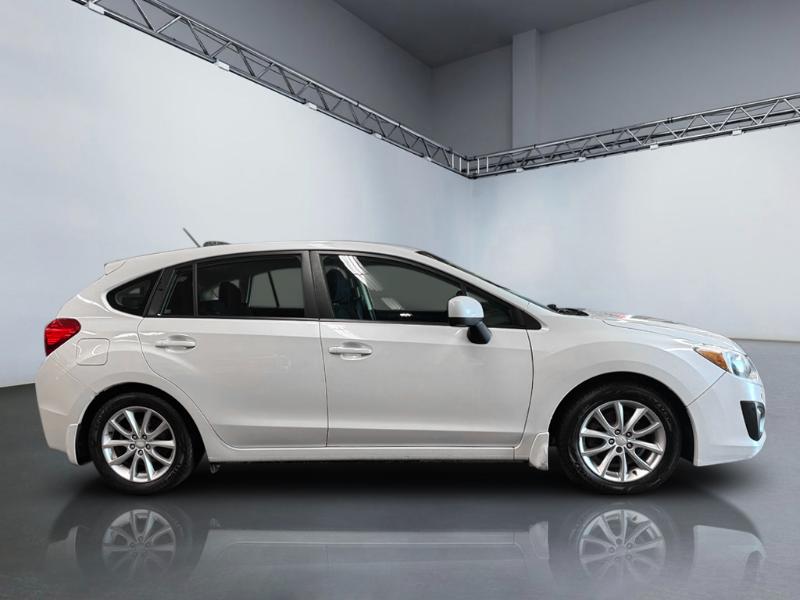 2014 Subaru Impreza Premium photo 3
