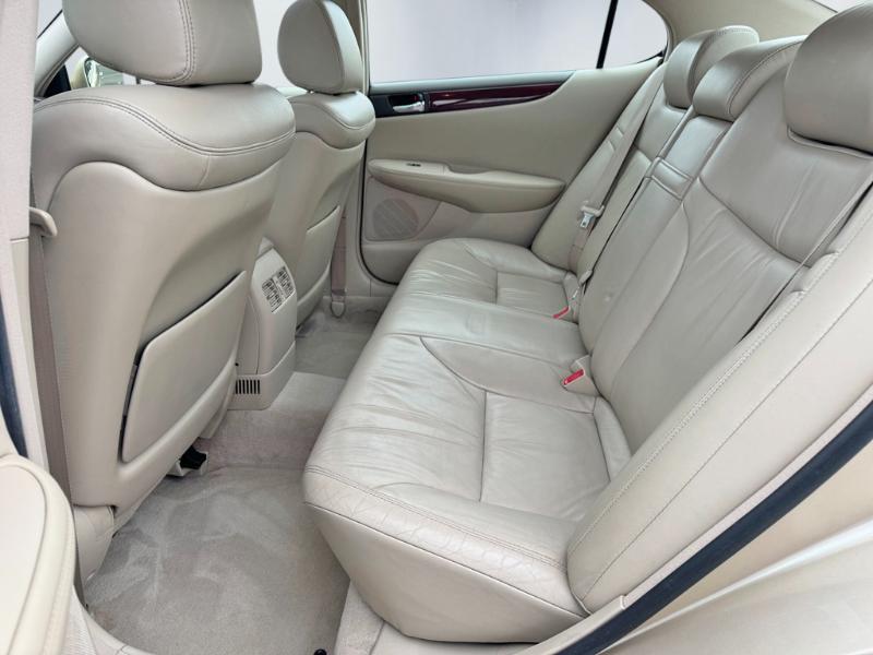 Lexus ES 300 Sedan 2003