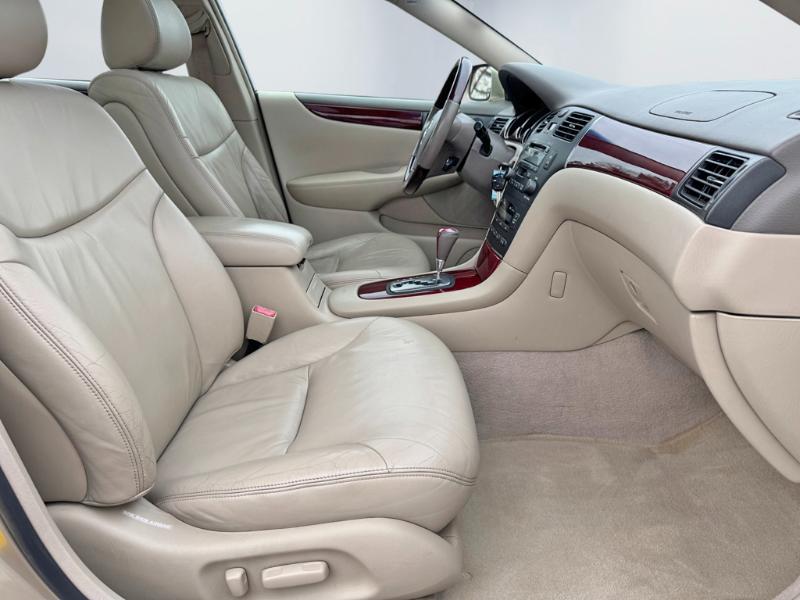 Lexus ES 300 Sedan 2003