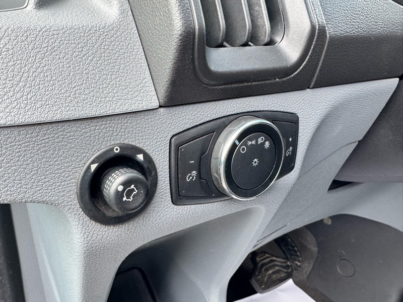 Ford Transit 350 Wagon Low Roof XL w/Sliding Pass. 148-in. WB 2017