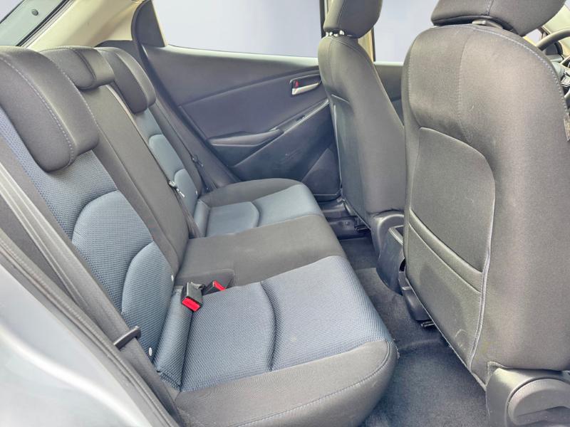 Toyota Yaris LE Hatchback 2020