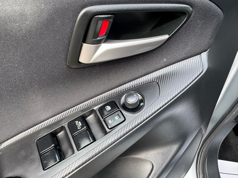 Toyota Yaris LE Hatchback 2020