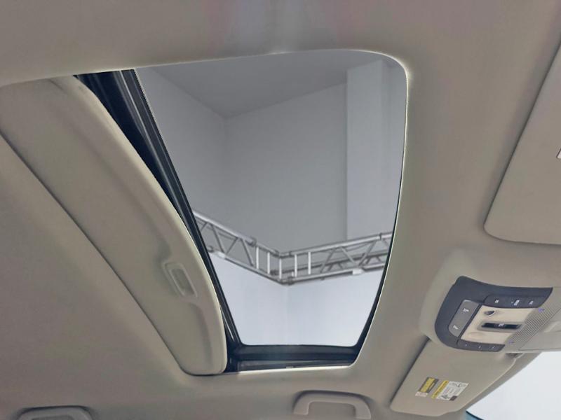 Acura MDX 6-Spd AT w/Tech Package 2011