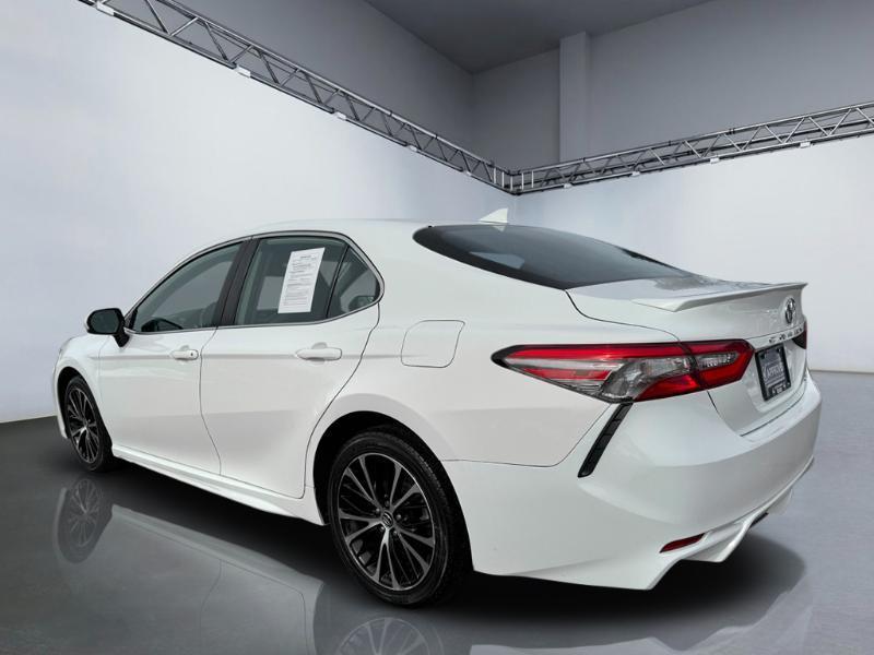 Toyota Camry SE 2019