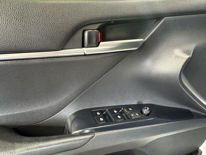 Toyota Camry SE 2019