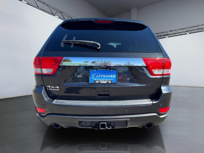 Jeep Grand Cherokee Laredo 4WD 2011