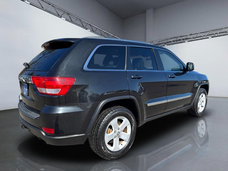 Jeep Grand Cherokee Laredo 4WD 2011