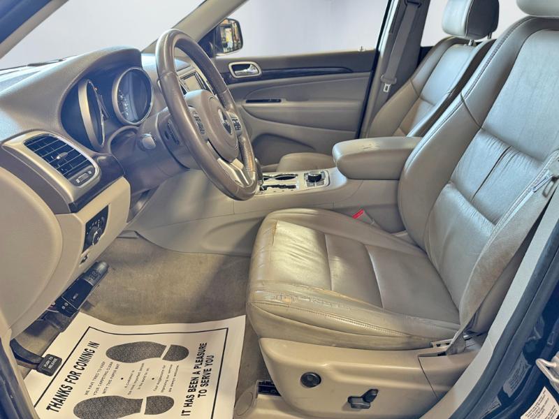 Jeep Grand Cherokee Laredo 4WD 2011