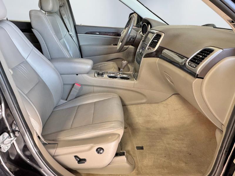 Jeep Grand Cherokee Laredo 4WD 2011