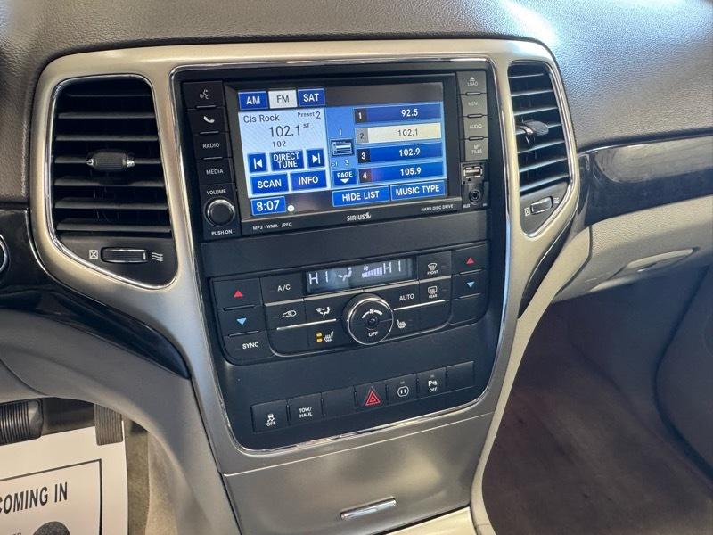 Jeep Grand Cherokee Laredo 4WD 2011