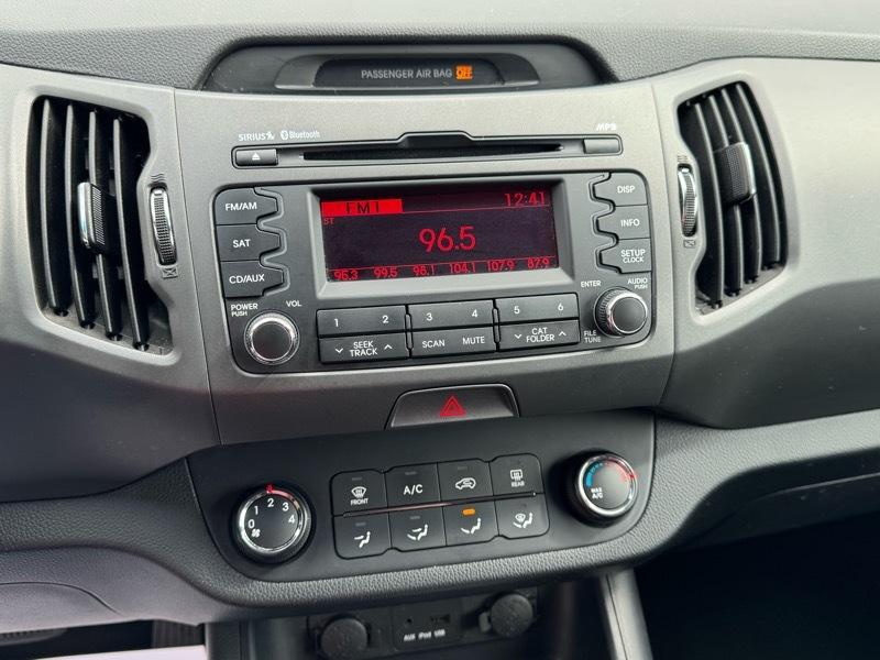 Kia Sportage LX FWD 2011