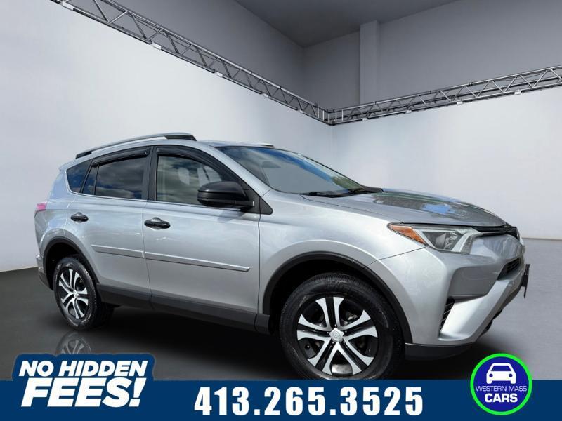 Toyota RAV4 LE AWD 2018