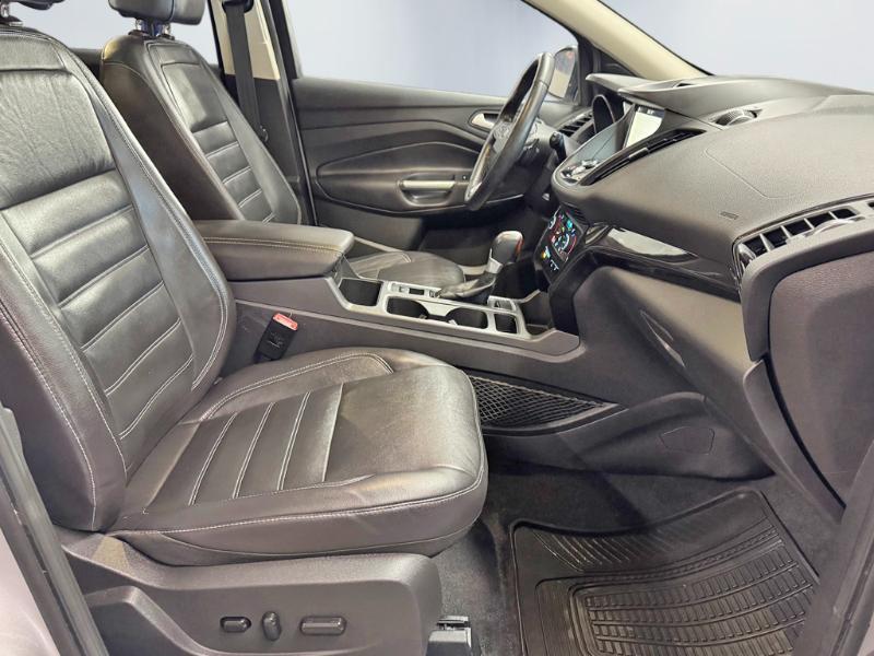 Ford Escape Titanium 4WD 2017