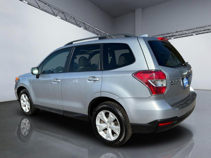 Subaru Forester 2.5i Premium PZEV CVT 2016