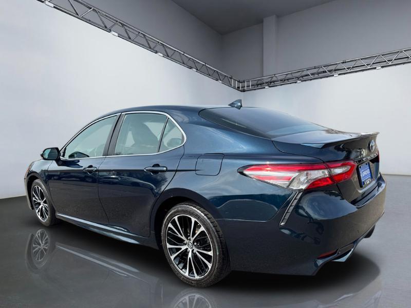 Toyota Camry XLE 2019