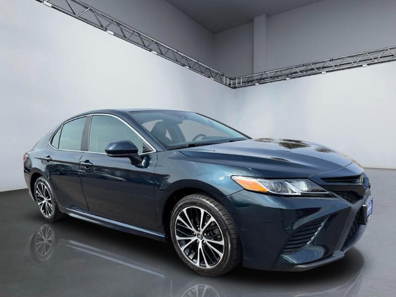 Toyota Camry XLE 2019