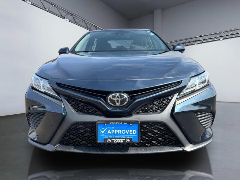 Toyota Camry XLE 2019