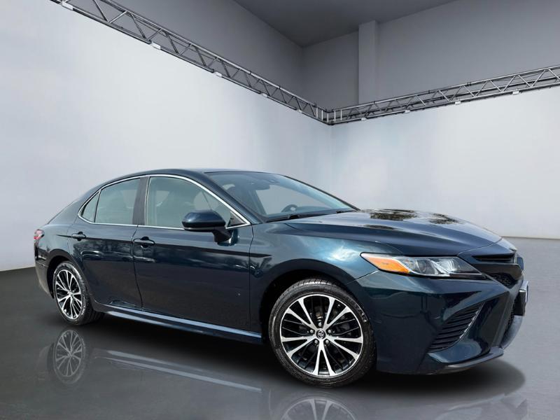 Toyota Camry XLE 2019