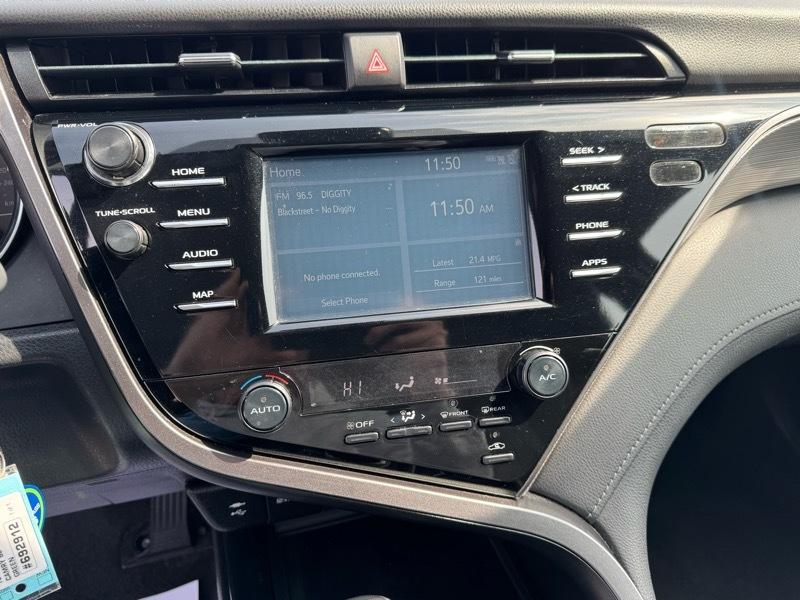 Toyota Camry XLE 2019