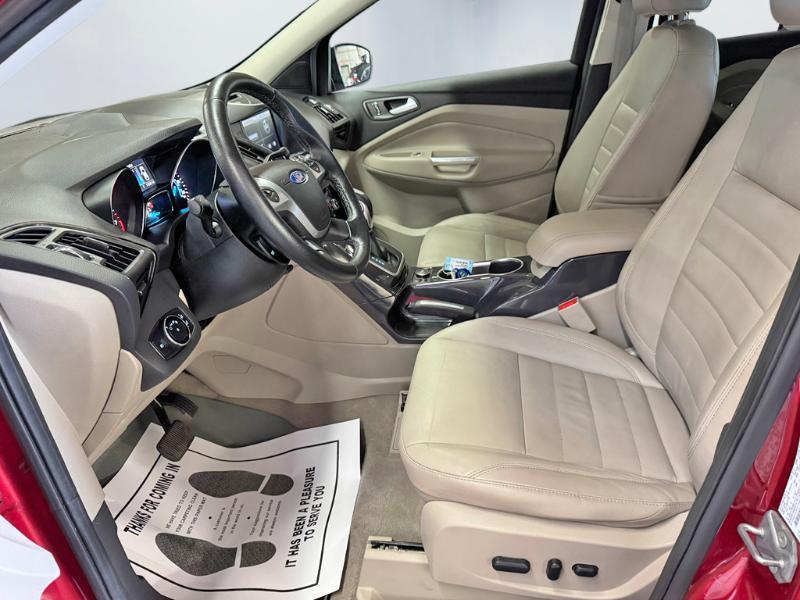 Ford Escape Titanium 4WD 2014