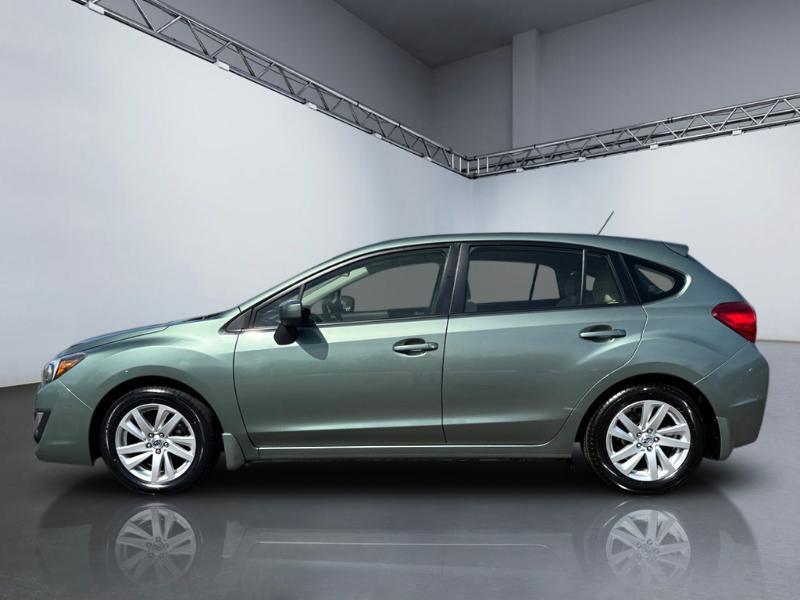 Subaru Impreza 2.0i Premium PZEV 5-Door 2016