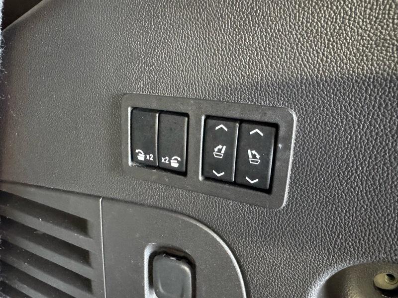 Cadillac Escalade Premium 4WD 2015