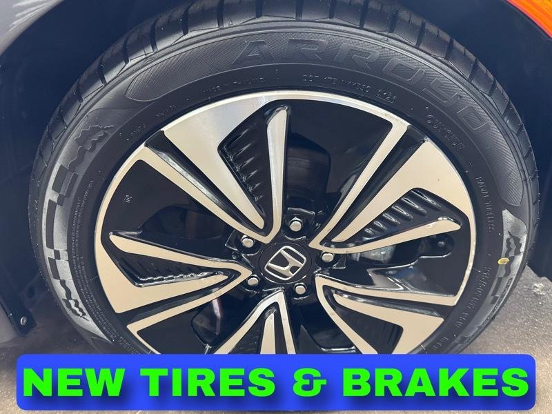 Honda Civic EX-T Sedan CVT 2016