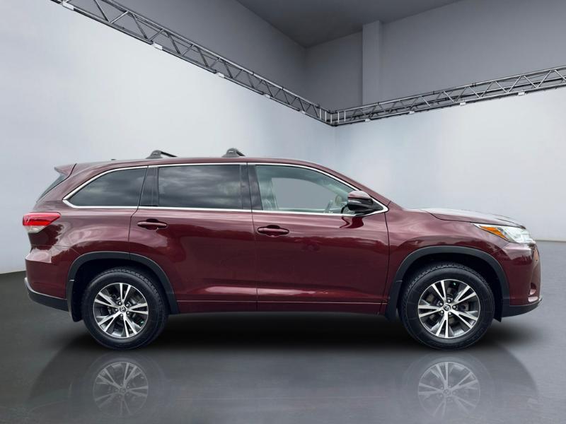 Toyota Highlander LE Plus AWD V6 2017