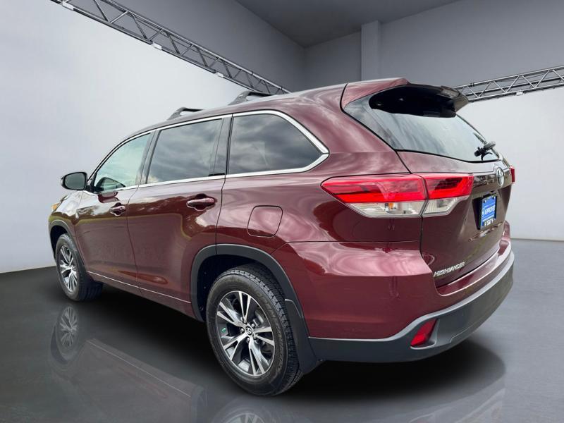 Toyota Highlander LE Plus AWD V6 2017