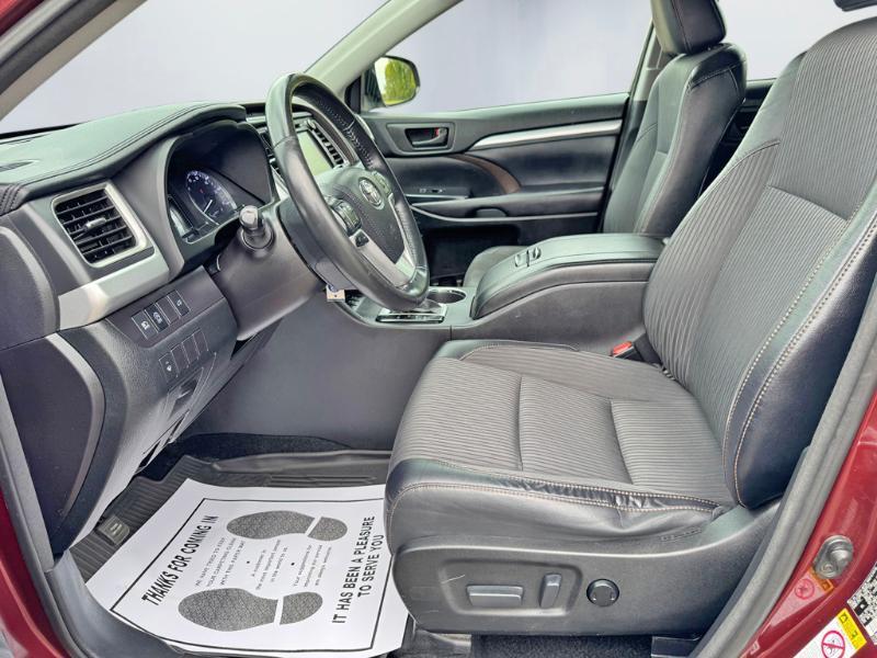 Toyota Highlander LE Plus AWD V6 2017