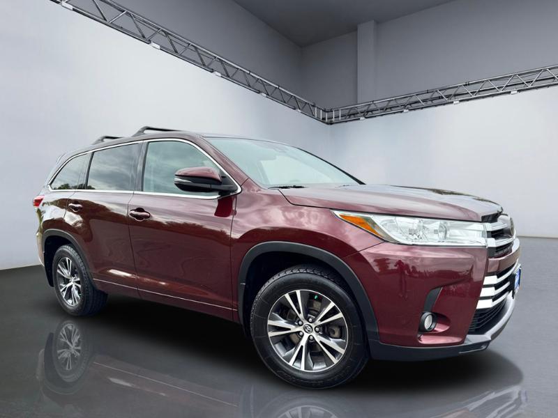 Toyota Highlander LE Plus AWD V6 2017