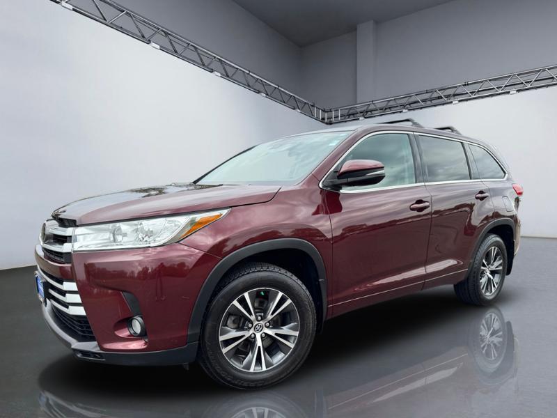 Toyota Highlander LE Plus AWD V6 2017