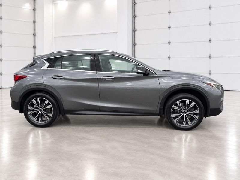 Infiniti QX30 Luxury AWD 2018