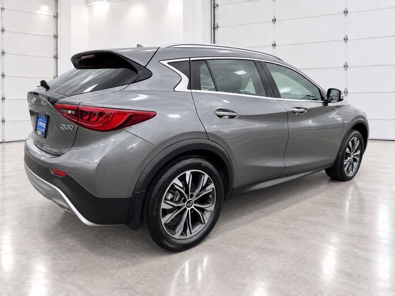 Infiniti QX30 Luxury AWD 2018