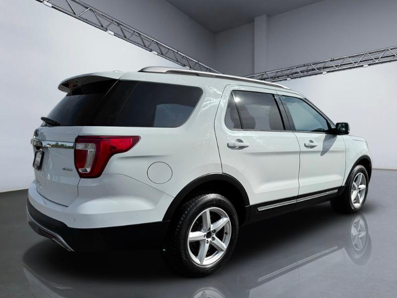 Ford Explorer XLT 4WD 2016