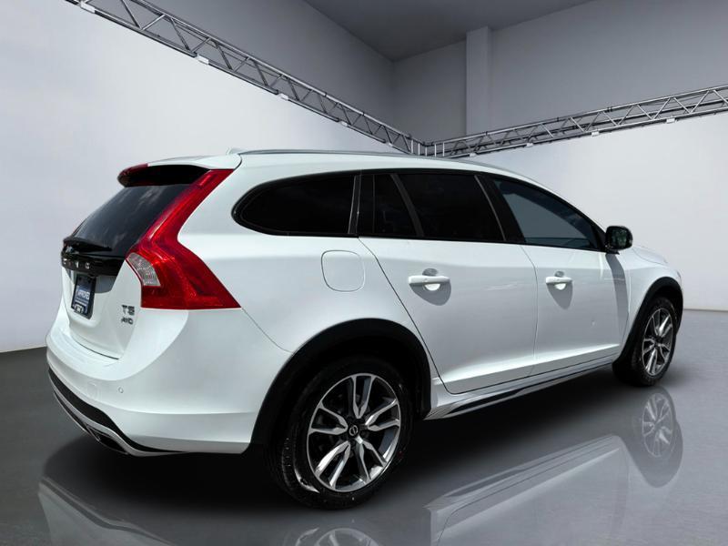 Volvo V60 Cross Country T5 2017