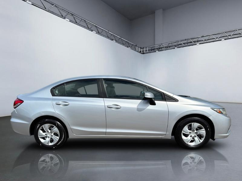 Honda Civic LX Sedan 5-Speed AT 2013
