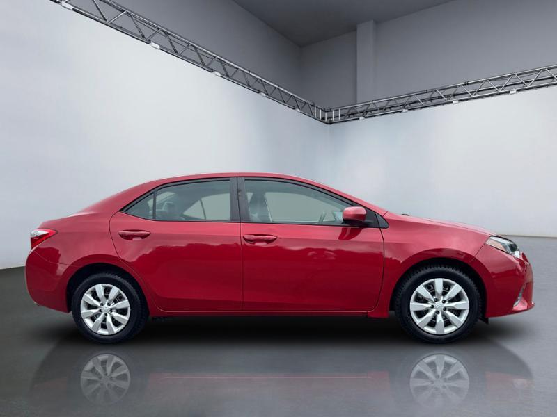 Toyota Corolla LE 2015