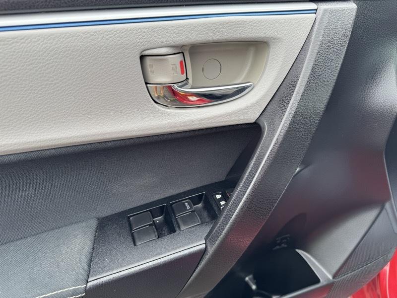 Toyota Corolla LE 2015