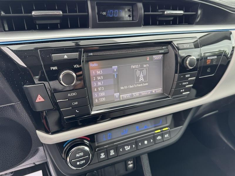 Toyota Corolla LE 2015