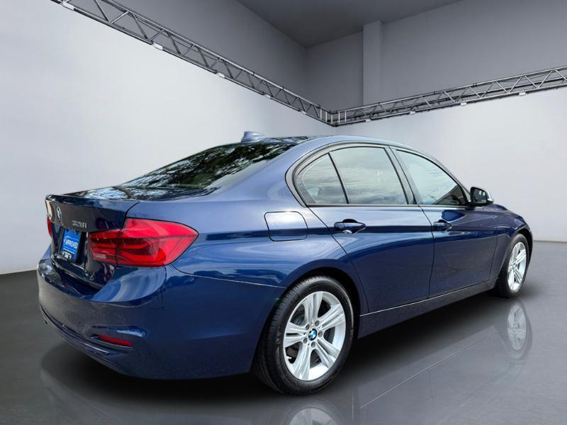 BMW 3-Series 328i xDrive Sedan 2016