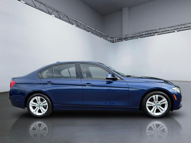 BMW 3-Series 328i xDrive Sedan 2016