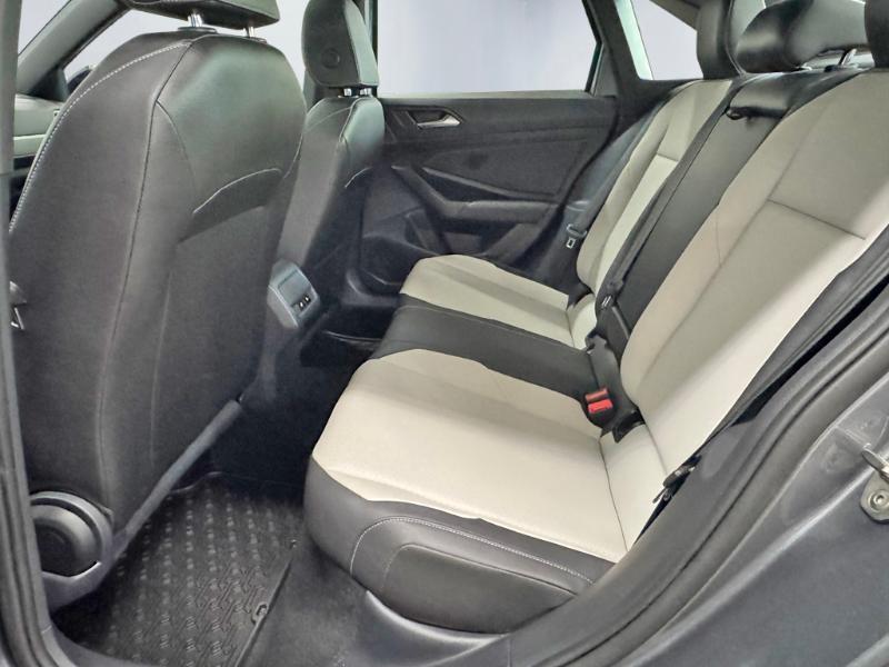 Volkswagen Jetta 1.4T R-Line 8A 2019