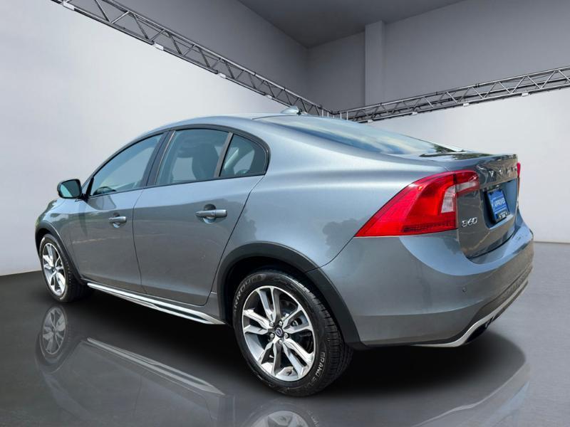 Volvo V60 Cross Country T5 Platinum 2016