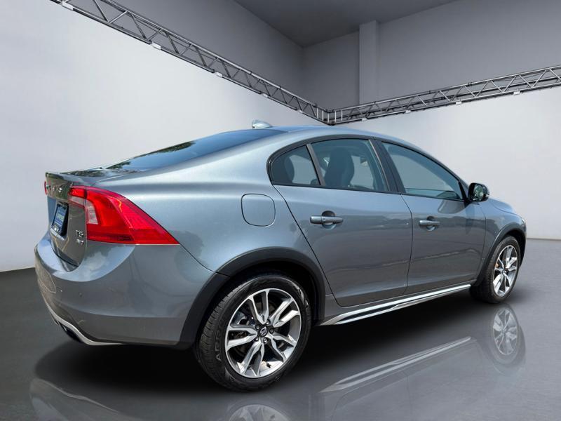 Volvo V60 Cross Country T5 Platinum 2016